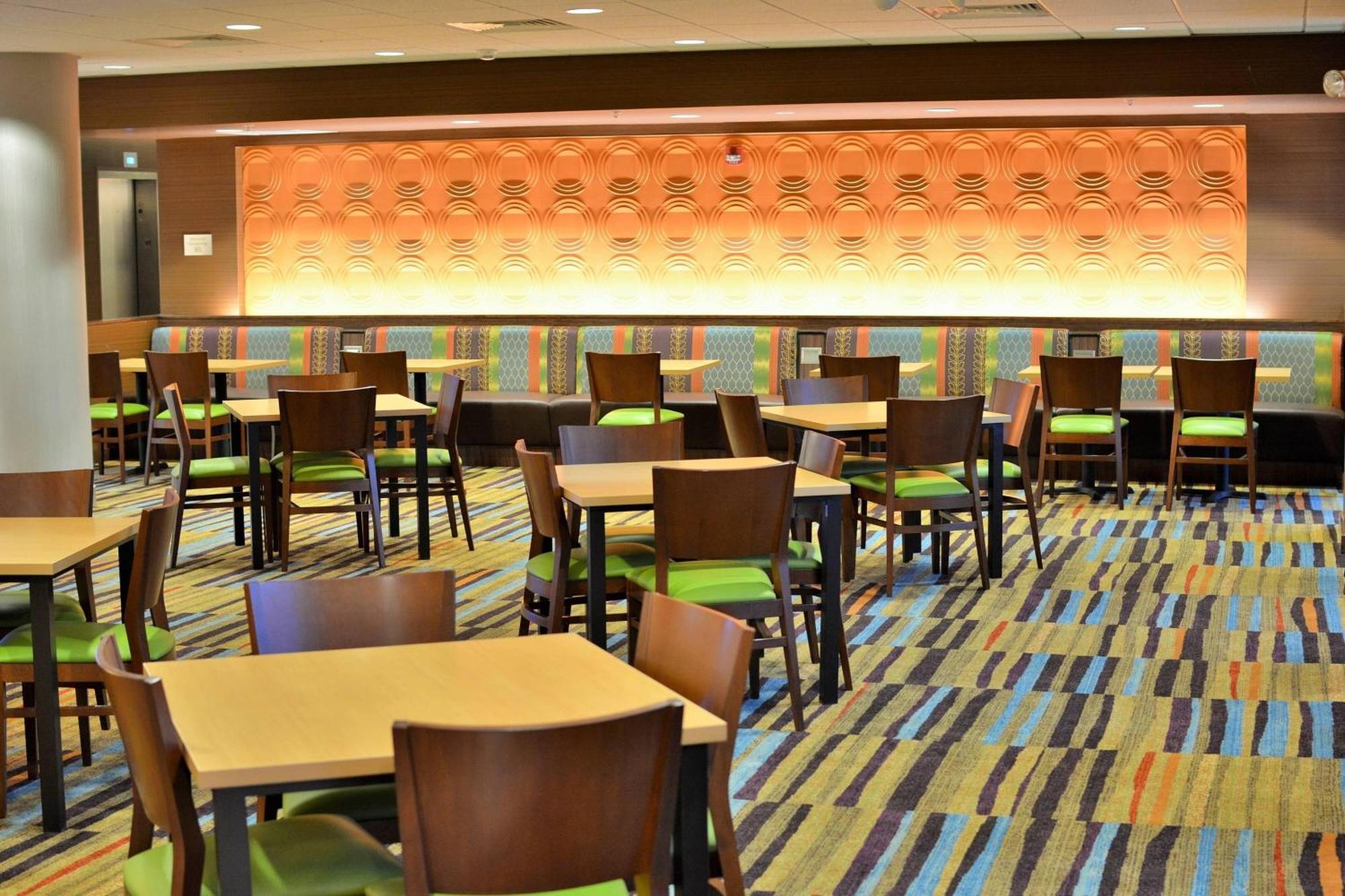 Fairfield & By Marriott Northwest 3*